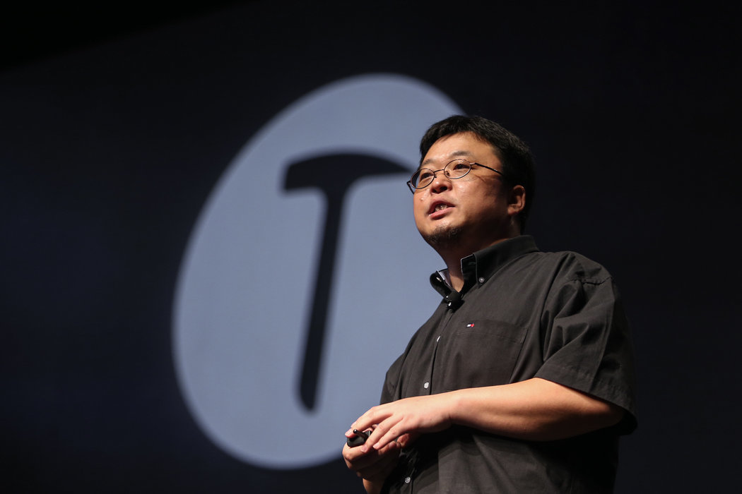 锤子数码科技破产申请已全部撤回 罗永浩年后重返科技行业