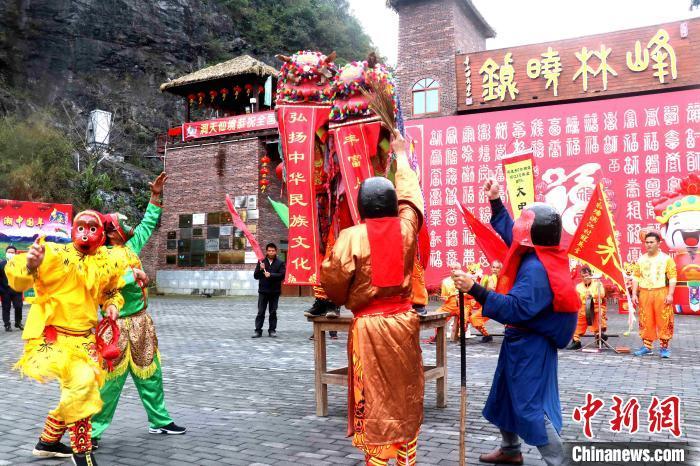粤北山区喜迎新年客家传统民俗回温