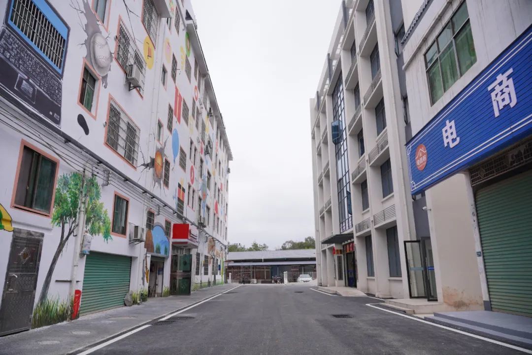 南康“最强考察团”两天现场察看18个乡镇