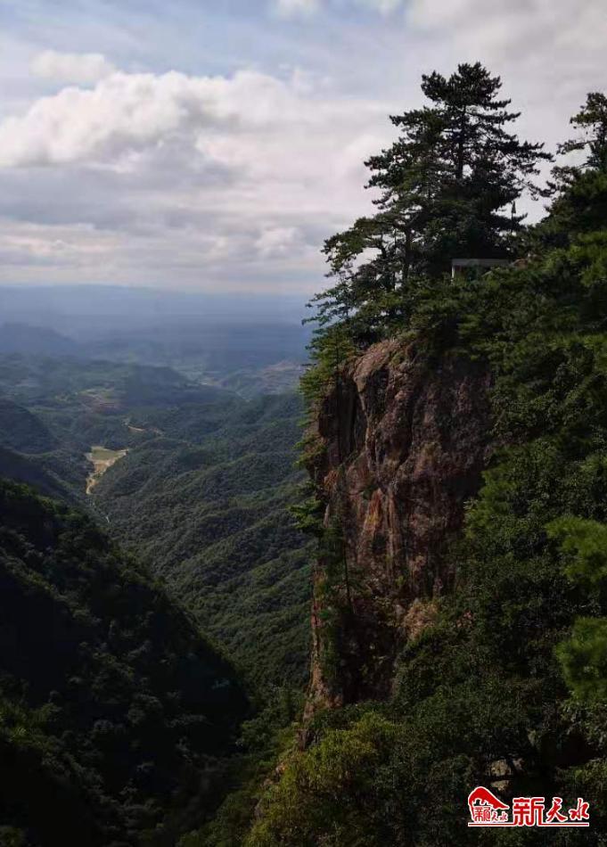 “小黄山”上神奇泉 旱涝不竭饮之可交桃花运