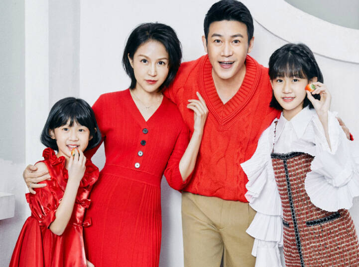 陆毅一家四口拍广告满屏都是大长腿,高颜值组合太养眼了!