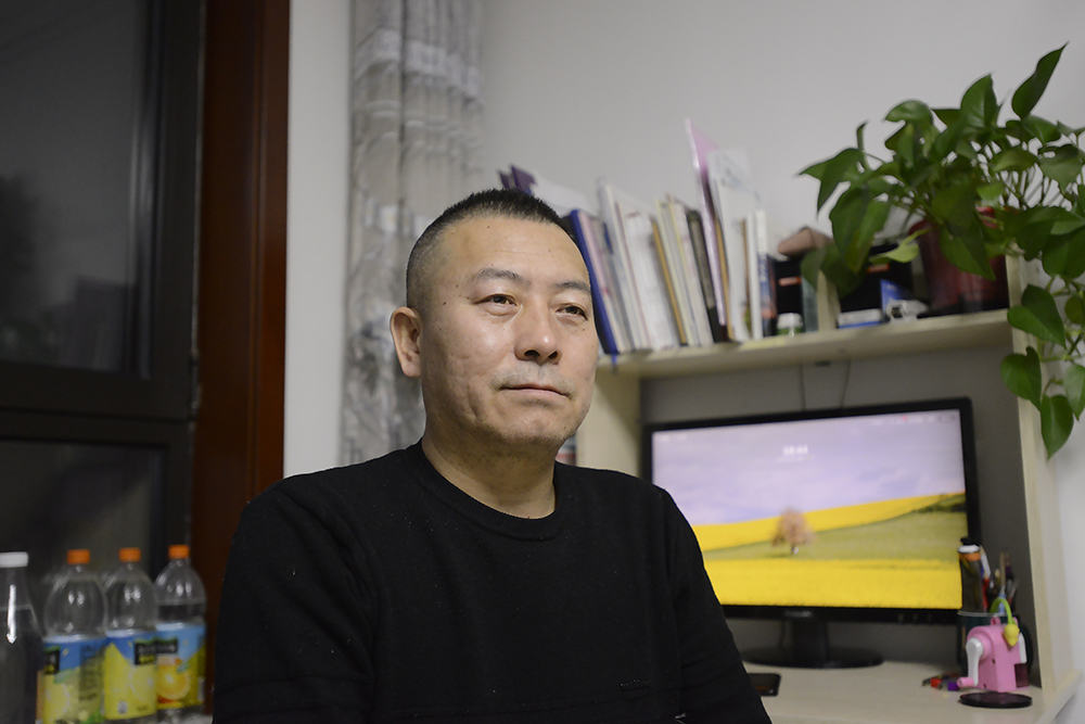 张云文 大西北网总编辑，兰州诗词学会秘书长，黄河诗社《黄河诗阵》编委、副主编。