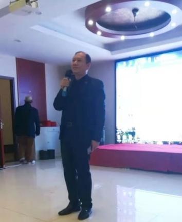 朱彦 中华诗词学会会员、中华诗词发展基金会诗人之家执行主任、黄河诗社顾问、《辽河诗词》主编