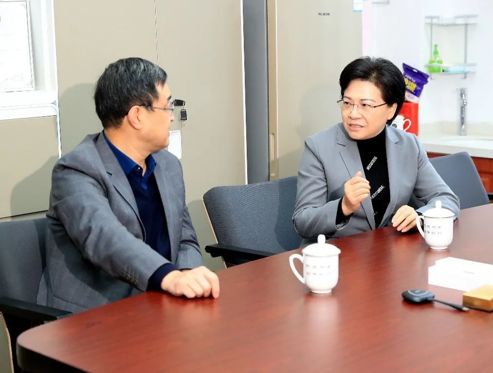 省委常委南京市委书记韩立明看望慰问郭子建院士