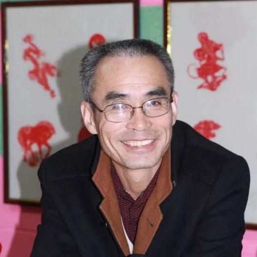 张永选 中华诗词学会会员，靖远鹿鸣诗社副社长，黄河诗社《黄河诗阵》编委。