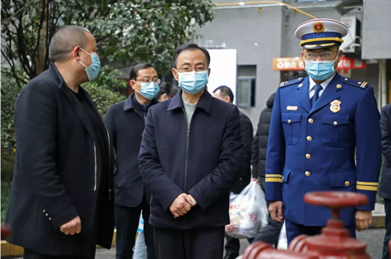 彭水县委书记石强率队督导检查春节疫情防控节日保供等工作