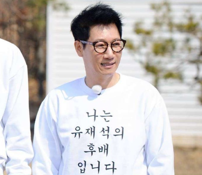 目前,《running man》的其他成员刘在石,全昭弥,haha,宋智孝等新冠