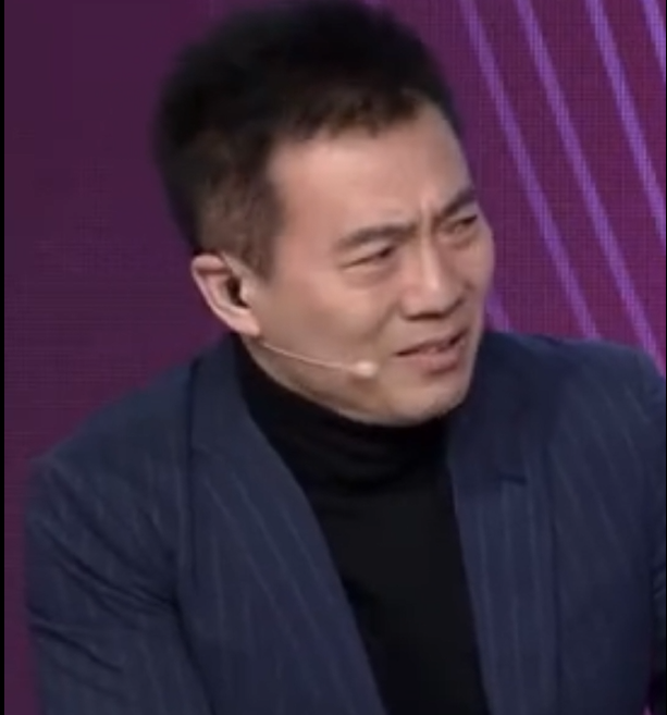 黄健翔哭了 这是幸福的泪 这是深沉的泪