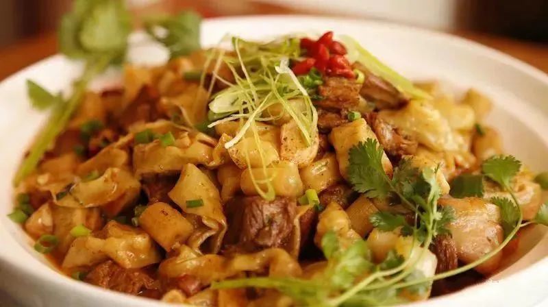 金昌美食“羊肉垫卷子”