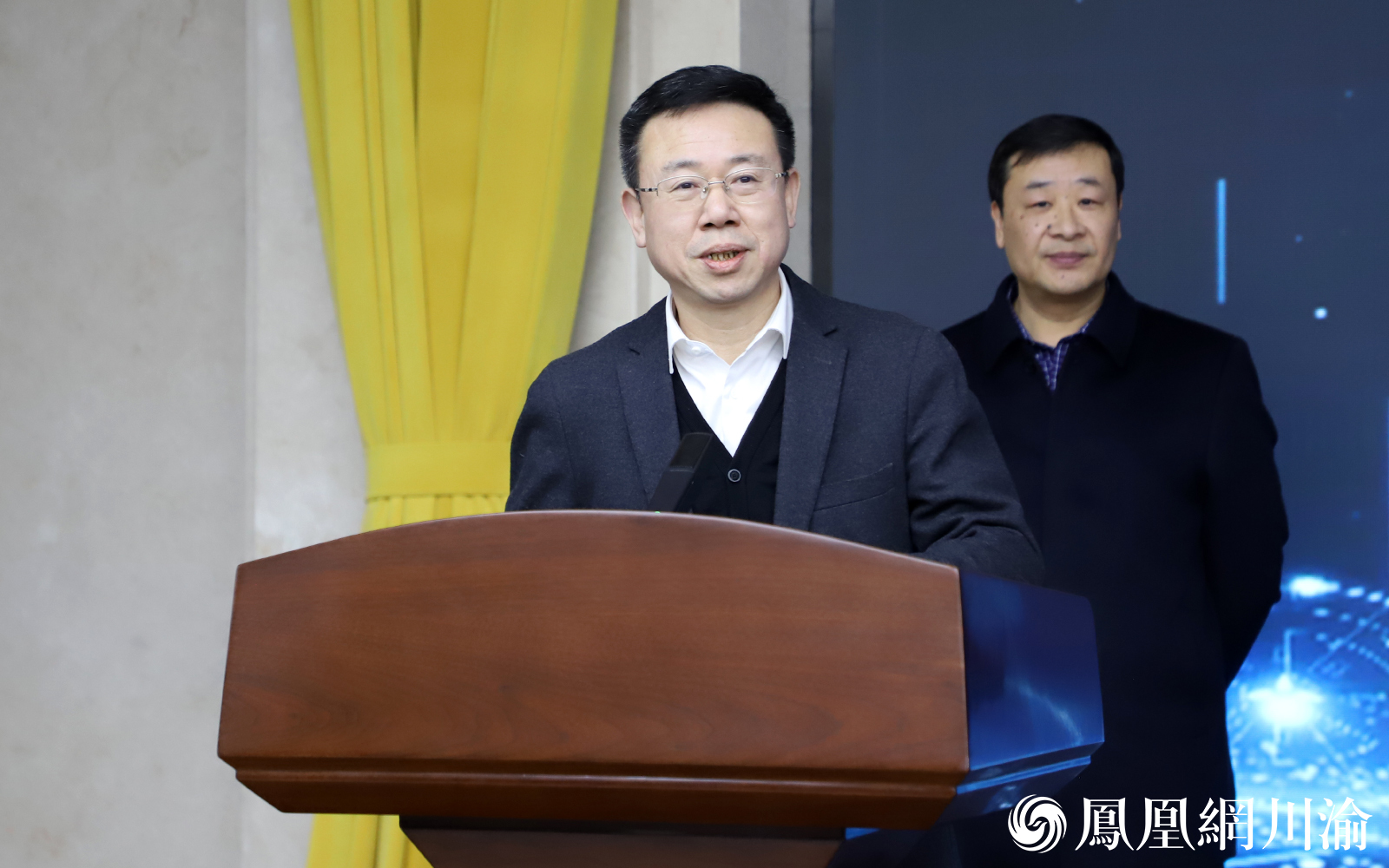 巴南区委书记何友生宣布平台上线