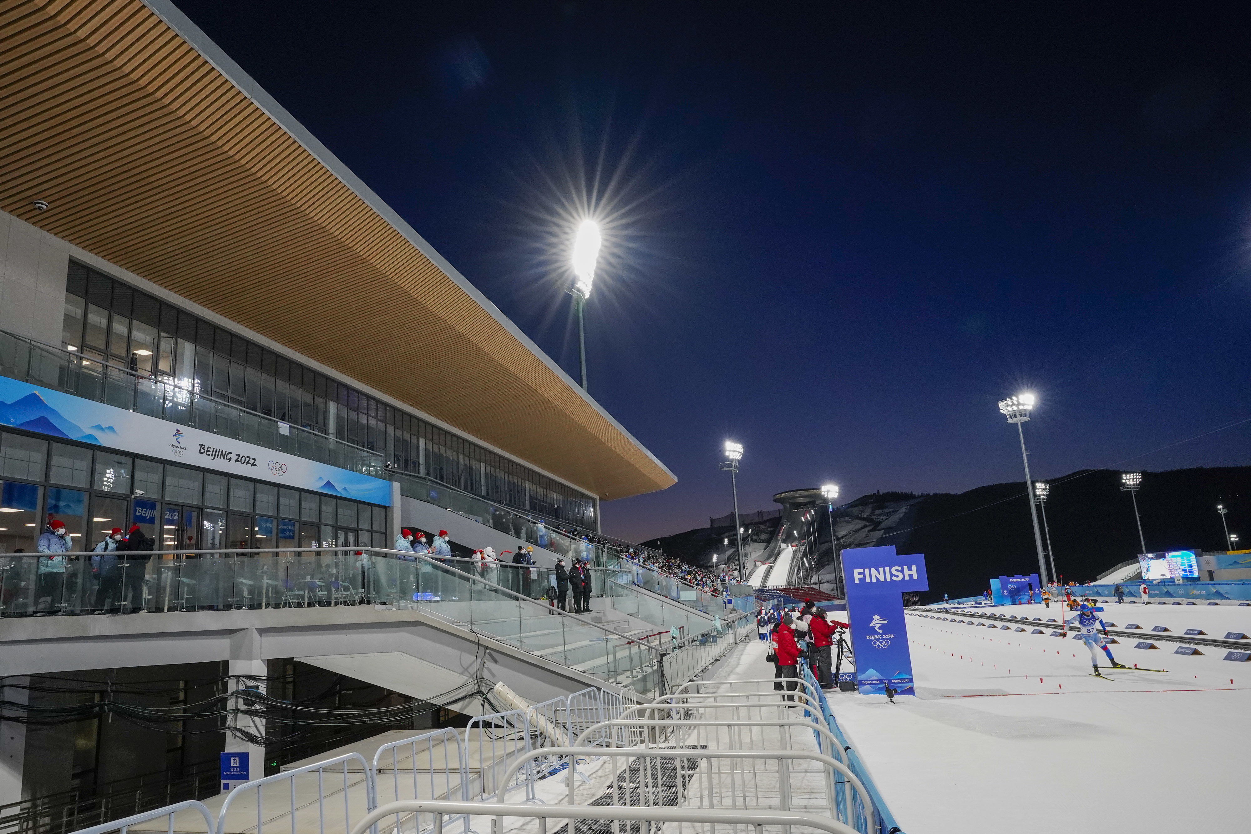 供应冬奥场馆的 “绿电” 从何而来，又是如何送达的？