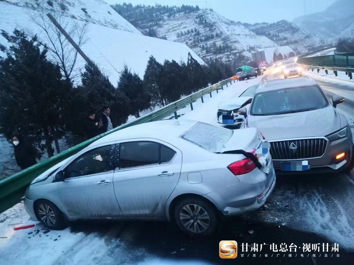 @春节返程的你 降雪袭陇原，这些高速交通管制