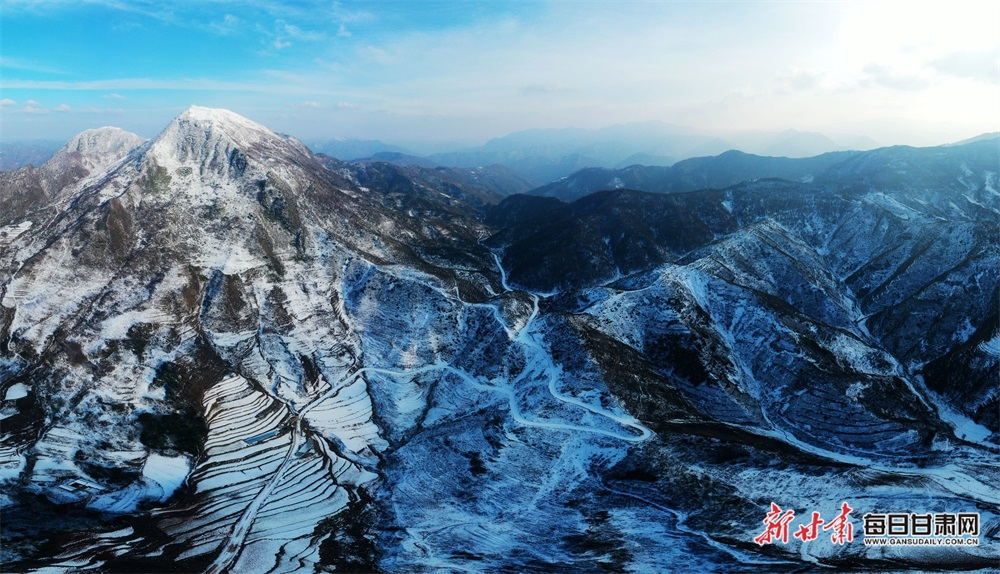 雪后陇南乡村宛若水墨山水画美出新高度