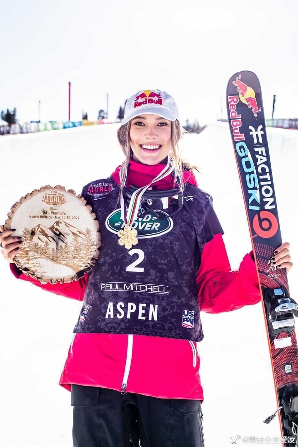 谷爱凌自由式滑雪大跳台摘金她的人生不设限