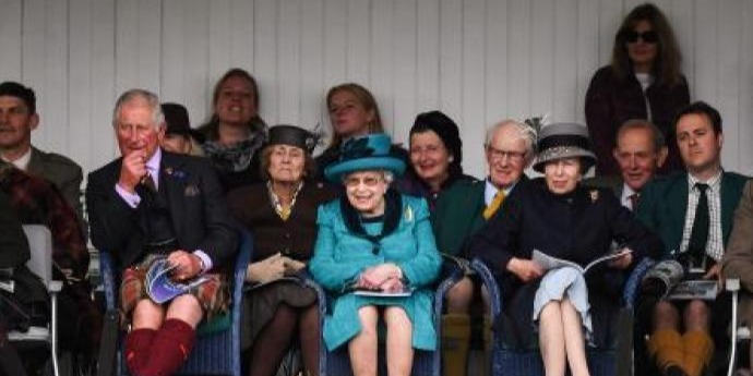 英国君主制为何能获广泛支持？