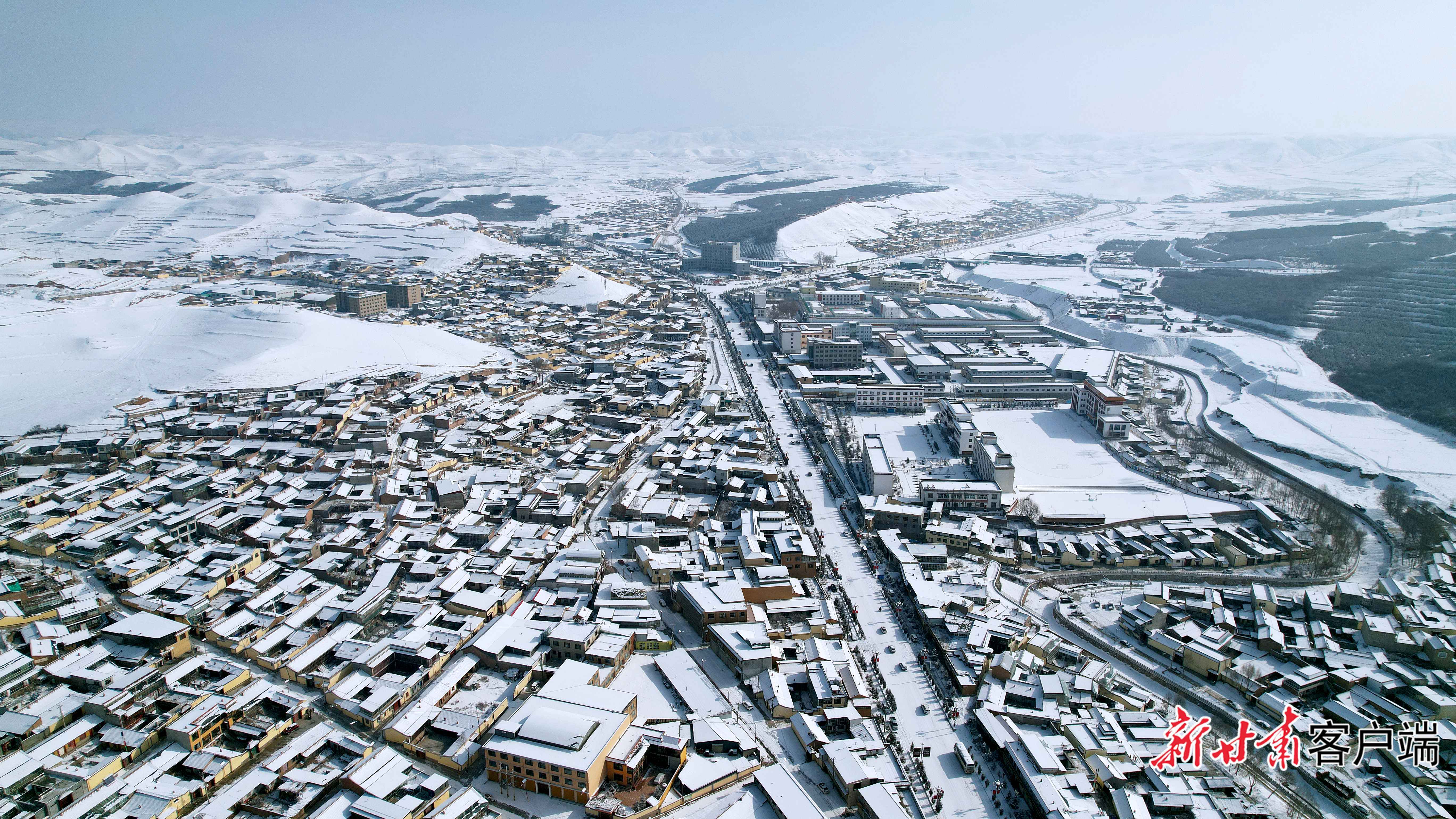 冰雪世界,雪域羚城。新甘肃·甘肃日报记者 韦德占