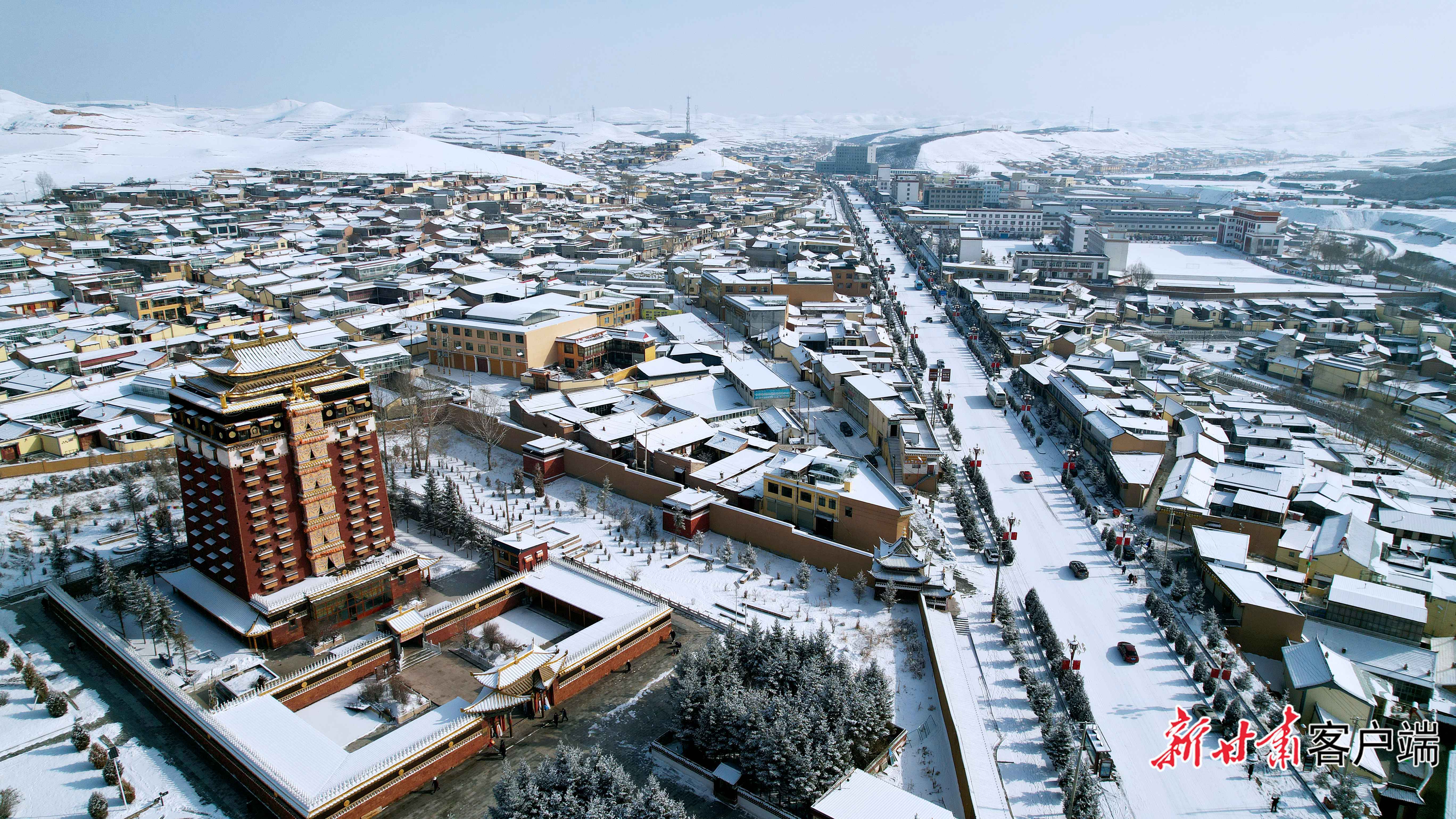 雪域羚城分外娇 新甘肃·甘肃日报记者 韦德占