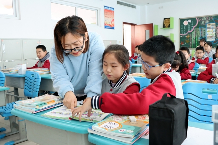 潍坊滨海区：上好开学第一课 开启美好新学期