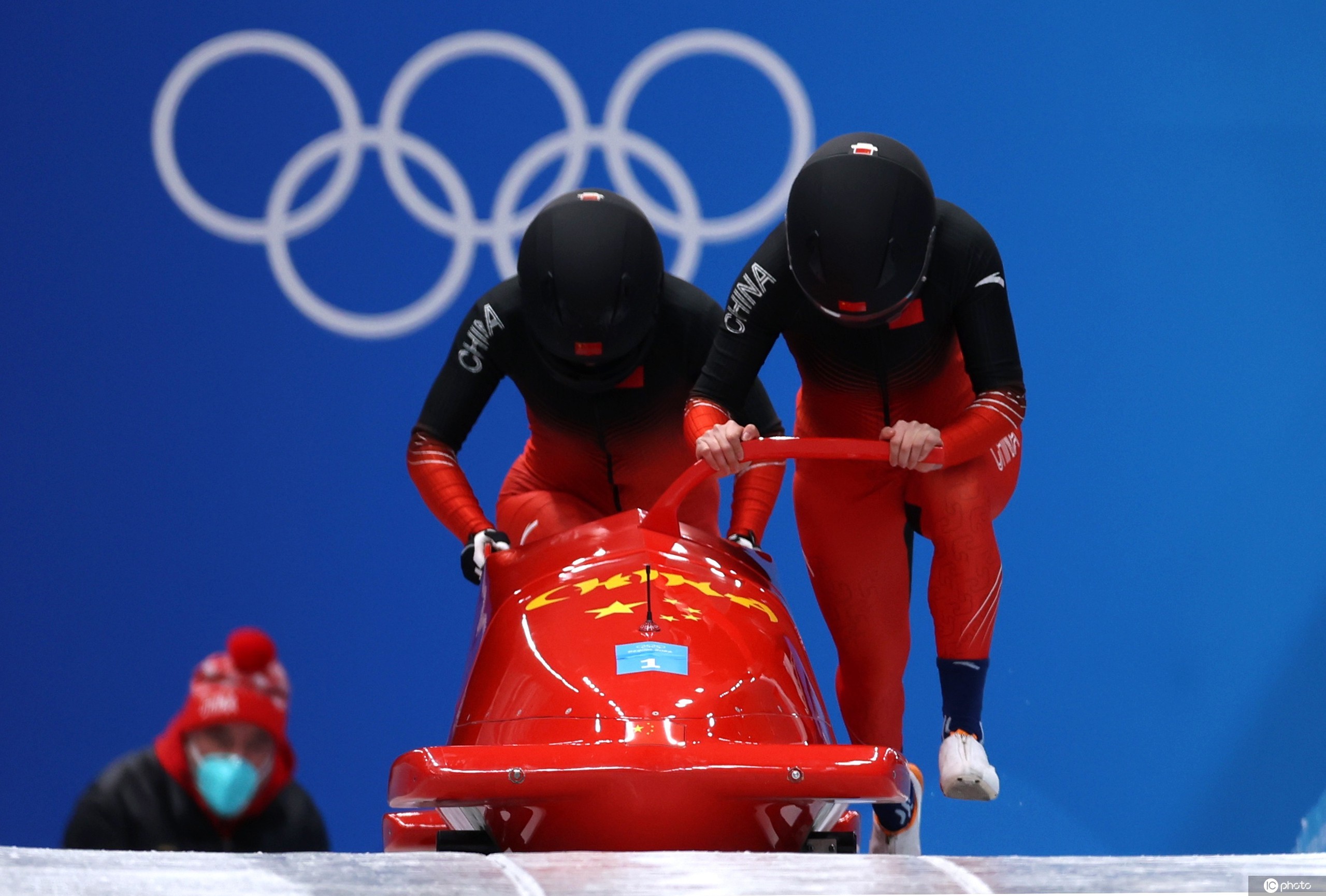 女子组双人雪车：中国组合顺利完赛 德国包揽前2