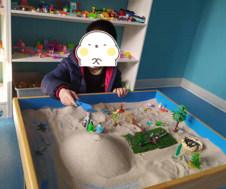 港大妇女儿童医院孩子注意力不集中多动自闭不妨试试沙盘课