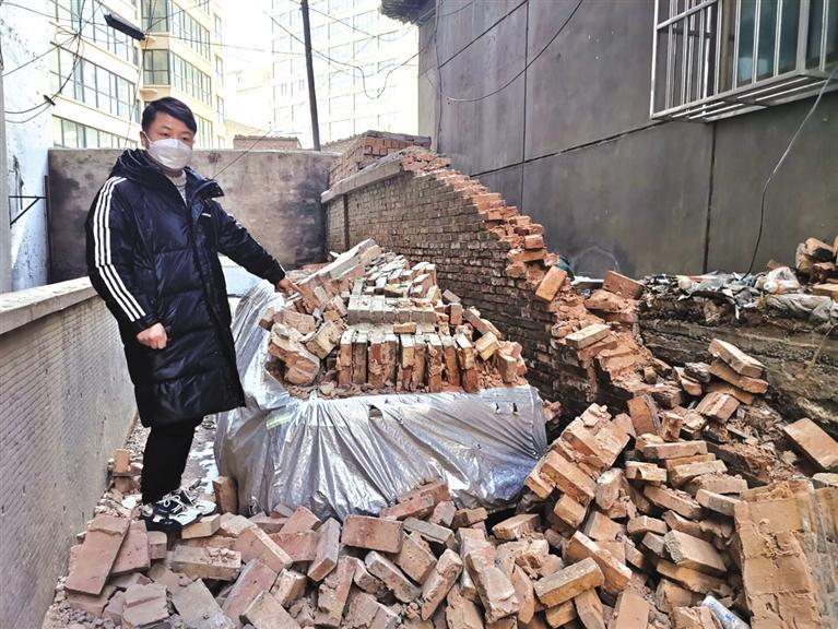 被砸损车辆