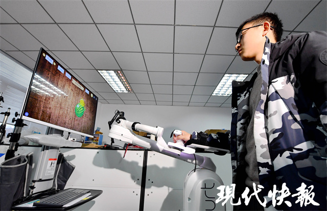 △基于虚拟环境建模的遥控操作机器人系统