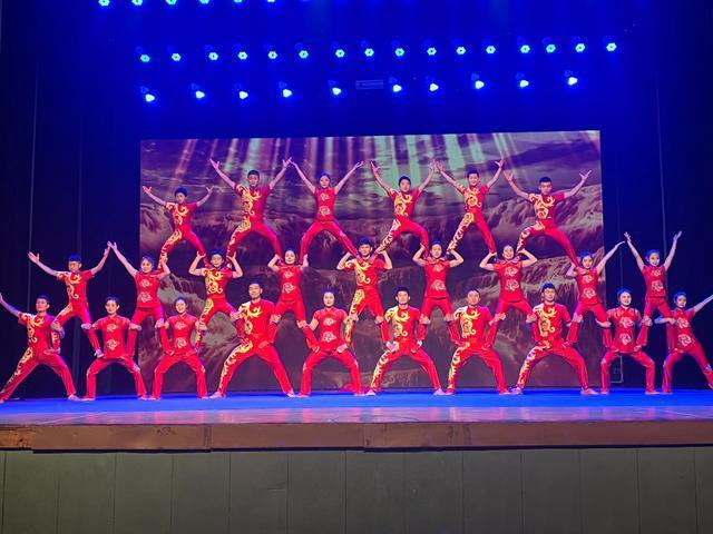 杂技秀（爱我中华）