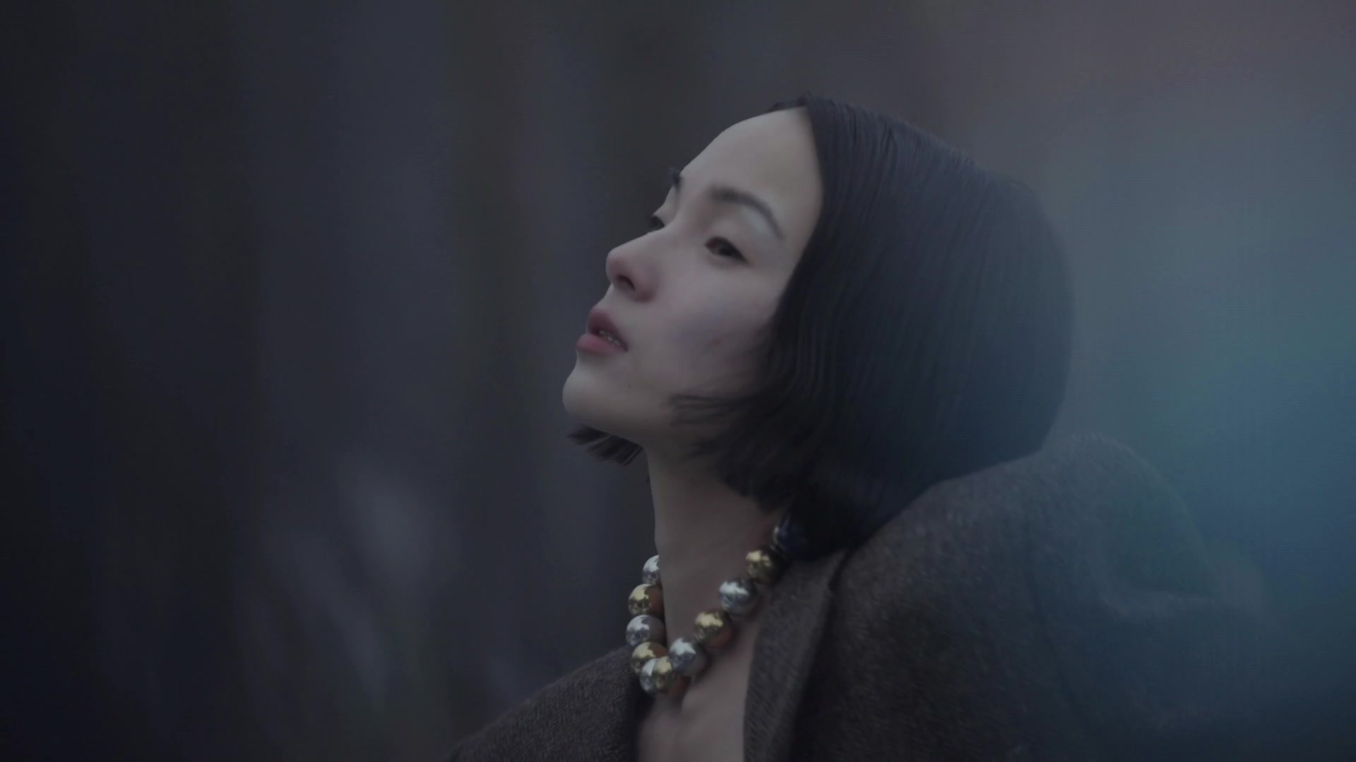 雎晓雯冬日破冰封面 #雎晓雯嘉人三月刊封面