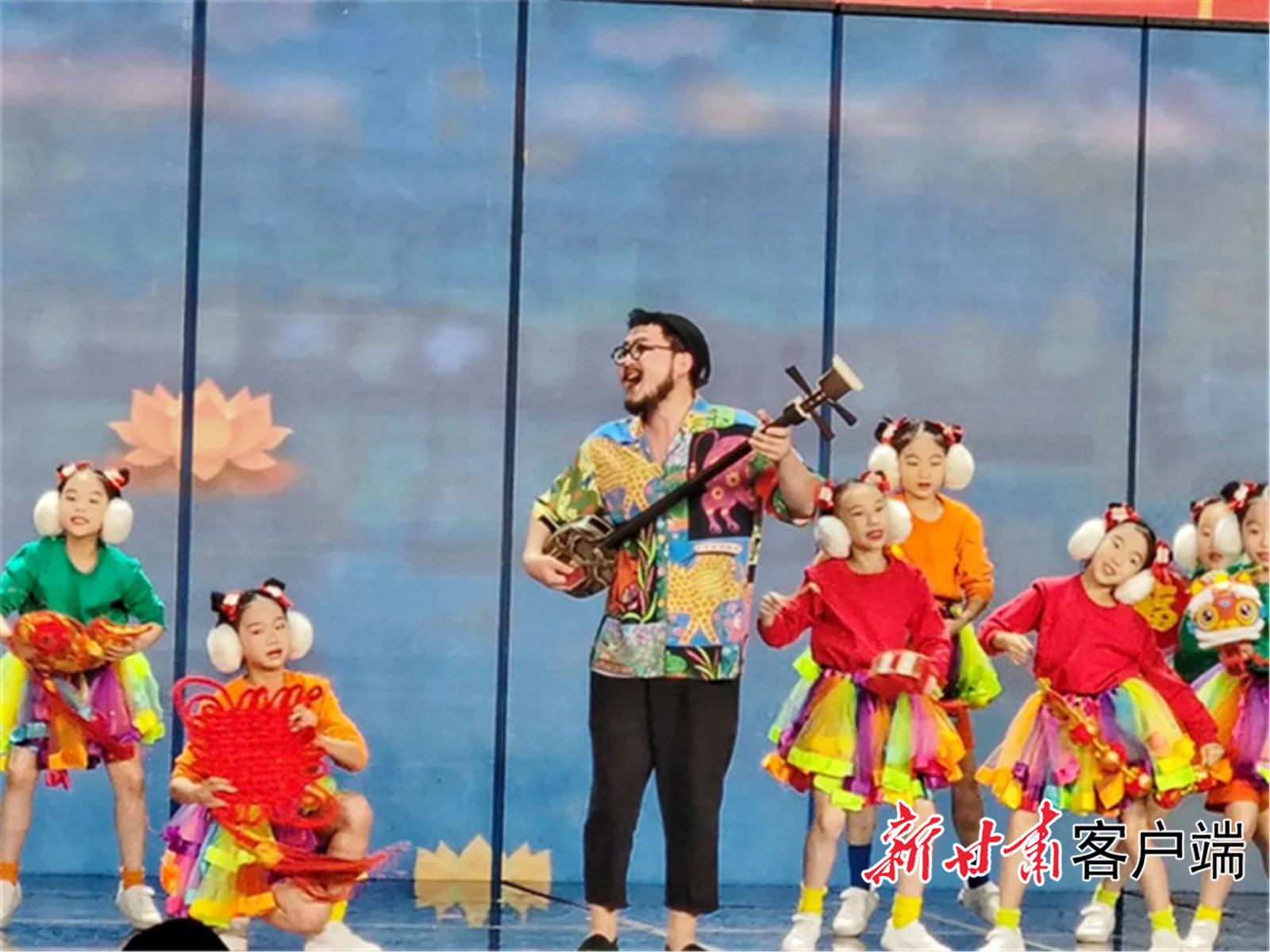 甘肃籍民谣歌手张尕怂将亮相央视元宵晚会（省文旅厅供图）