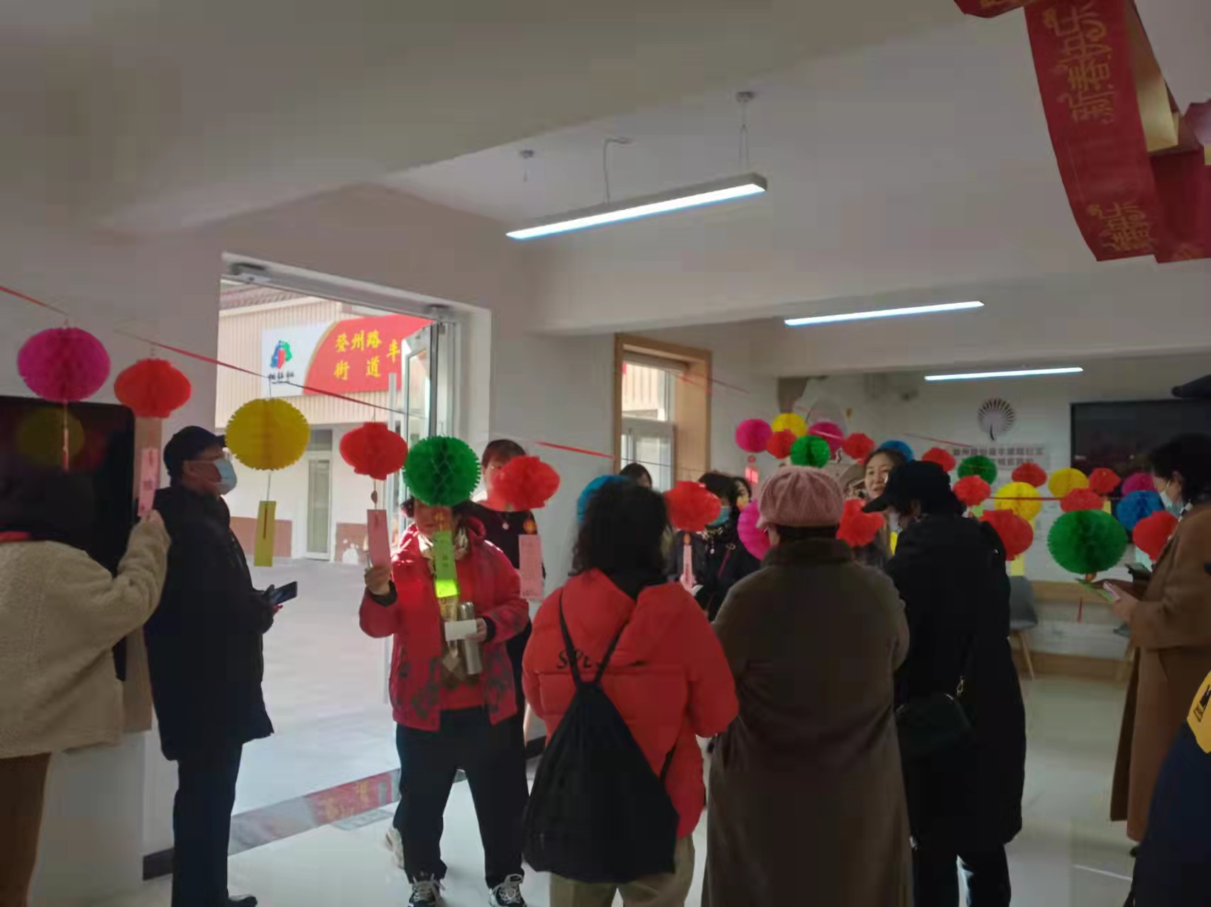 青島市北區登州路街道舉辦我們的節日•元宵節活動鳳凰網青島_鳳凰