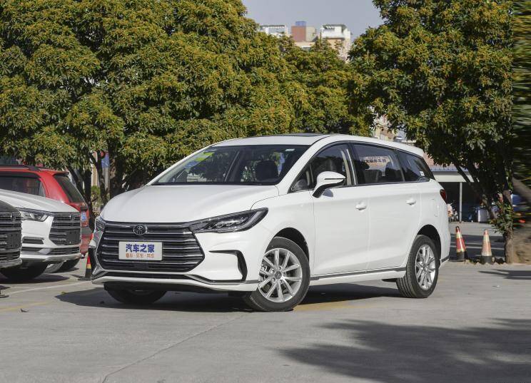 比亚迪 宋max 2021款 升级版 1.5t 手动豪华型 7座