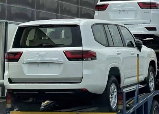 新款35T酷路泽国六环保BOB已经通过 提车