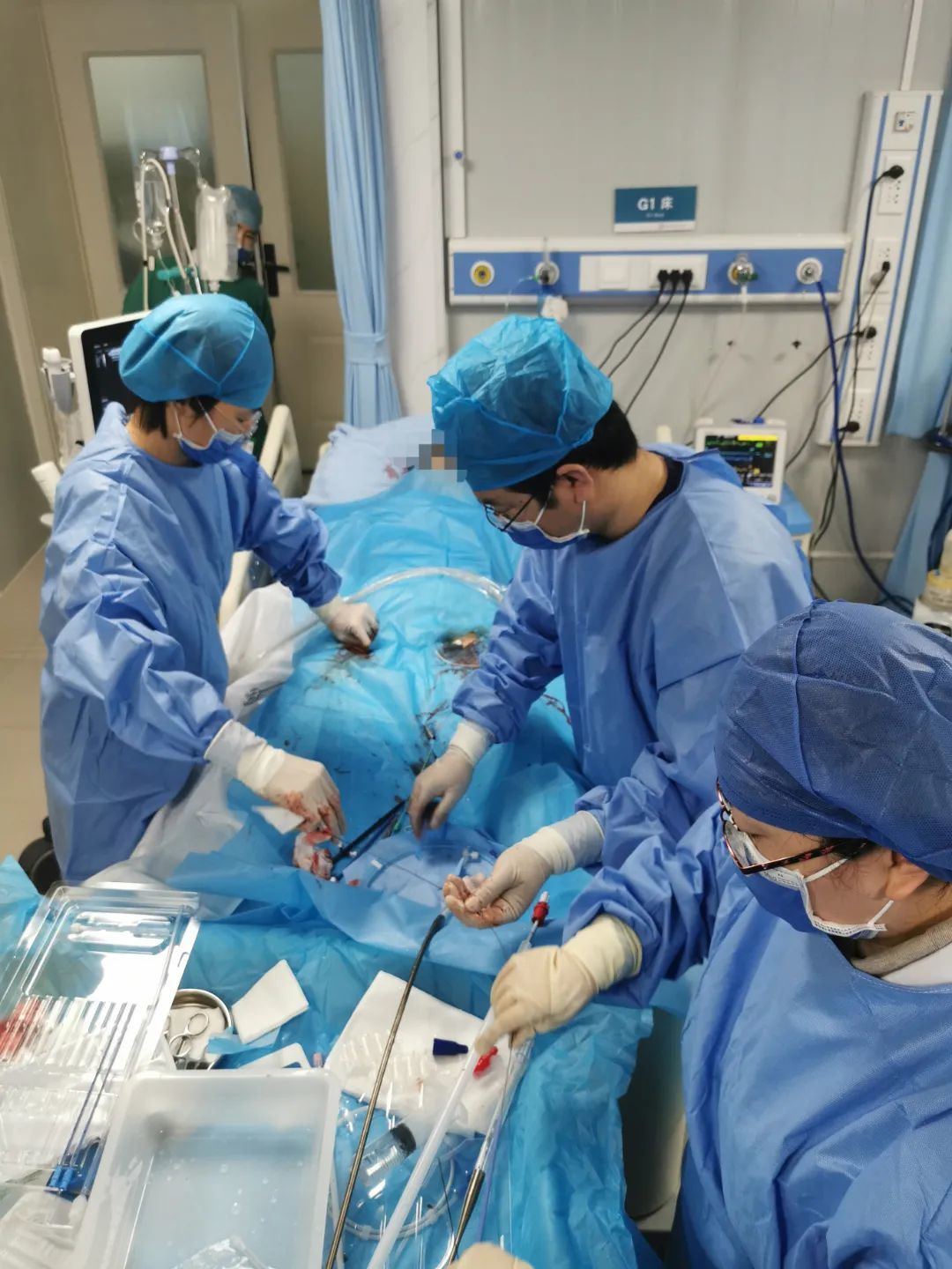 商丘市中心医院无缝衔接转运心包穿刺引流术急救