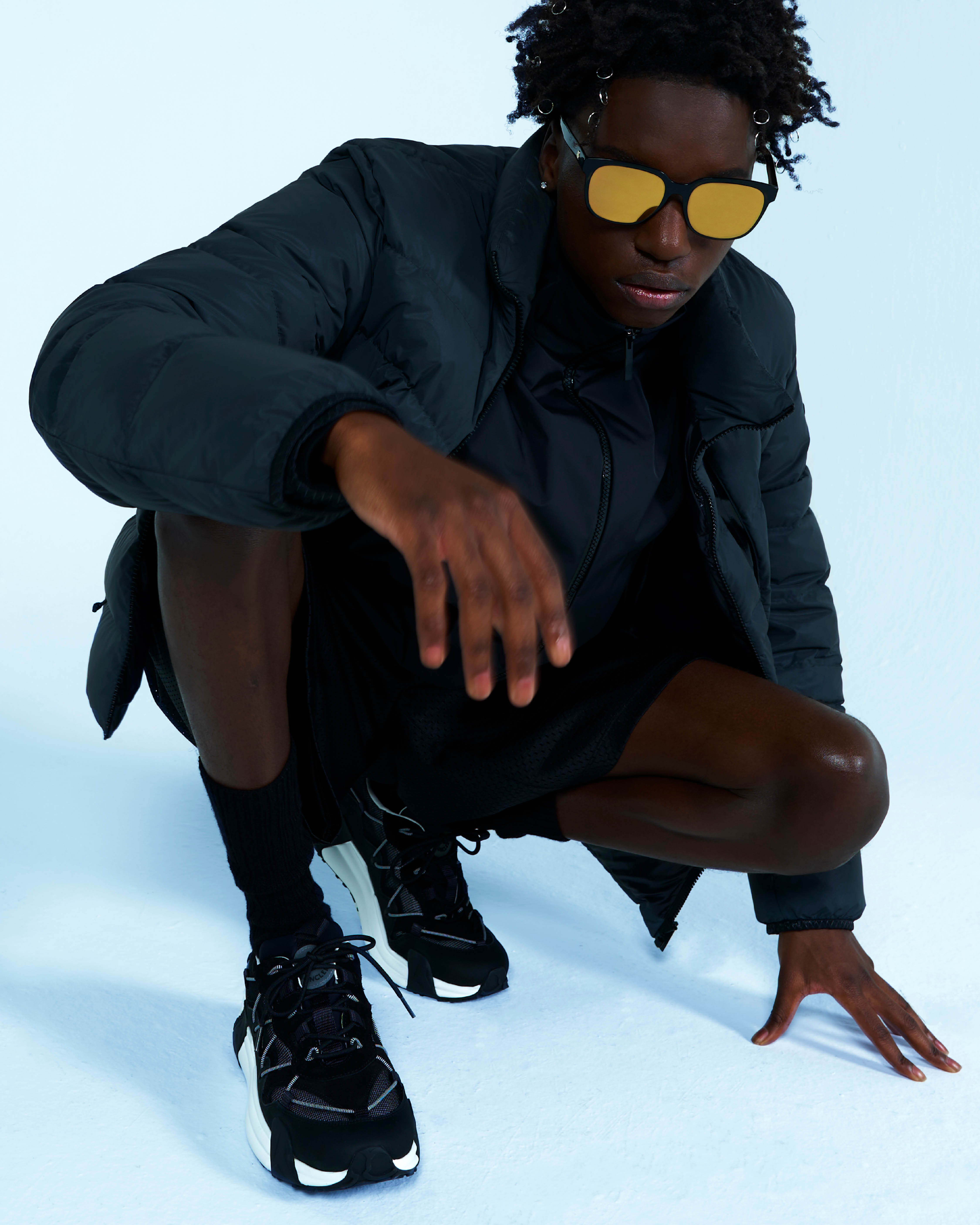 盟可睐moncler 2022春夏系列之matt black暗黑哑光_凤凰网