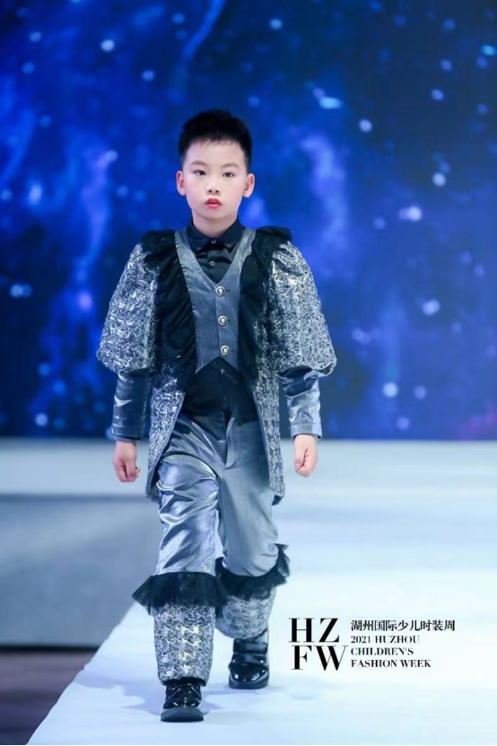 2021湖州国际少儿时装周圆满落幕恭喜齐业成获得人气冠军