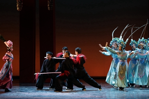 话剧《主角》亮相西安 讲述“秦腔皇后”忆秦娥四十年沉浮