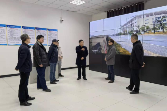 开学第一天 赣州职业技术学院院长黄鹏深入一线检查教学工作