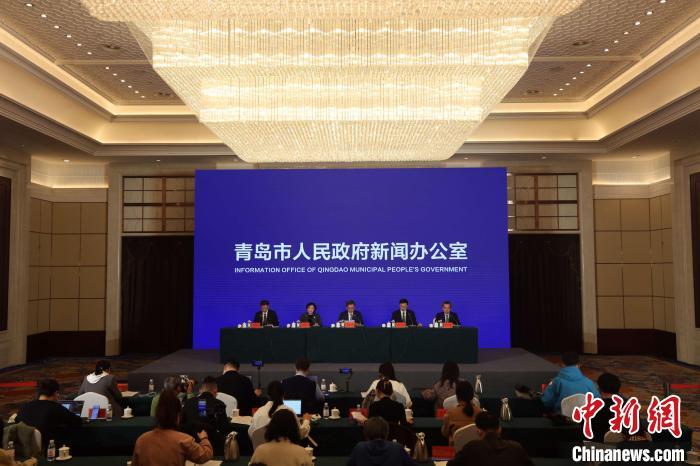 青岛确诊与国内已知病例均不同源
(青岛确诊与国内已知病例均不同源于什么)-图1 青岛确诊与国内已知病例均不同源
(青岛确诊与国内已知病例均不同源于什么)-图1