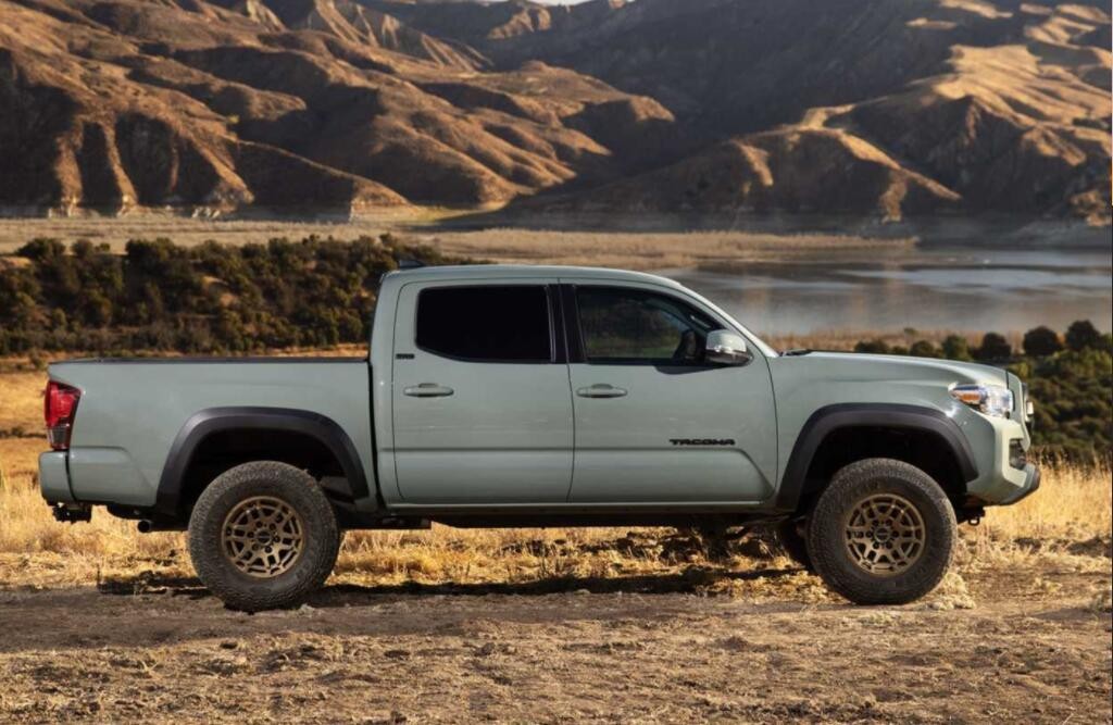 丰田塔库玛现车到港40万起售