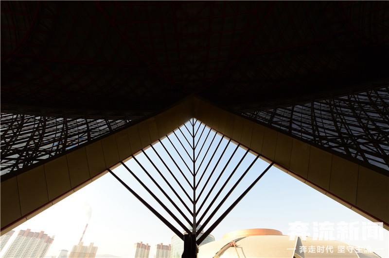 快来看！兰州奥体中心的“花儿”开了……