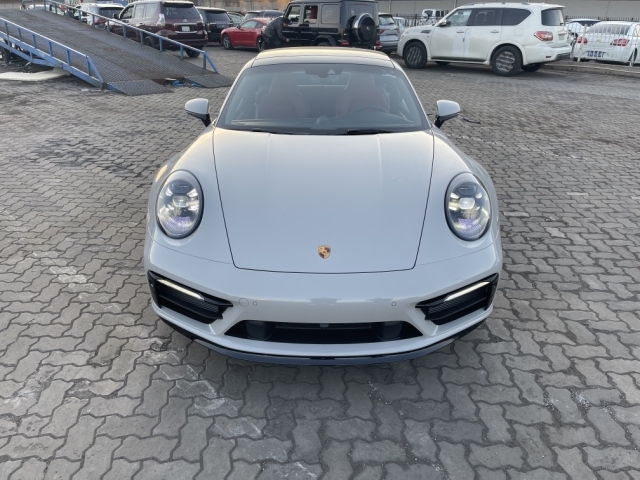 2022款保时捷911carrera4s低售190万
