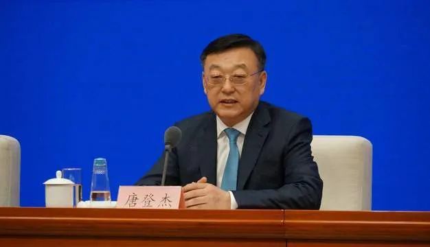 新年后首位履新的部长！唐登杰任民政部部长，曾是上海最年轻副市长_凤凰网
