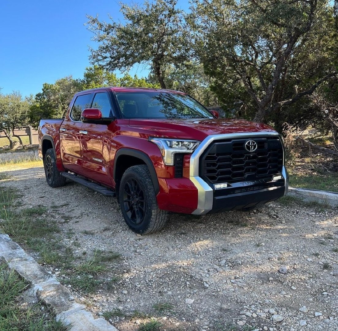 22款丰田坦途35tv6港口现车优惠促销