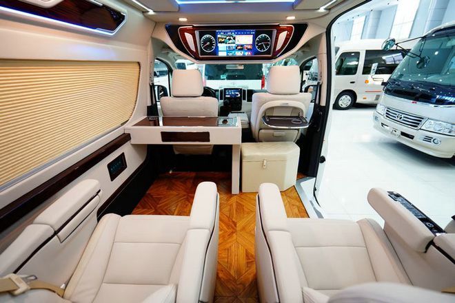 新款丰田海狮空间超越埃尔法参数介绍