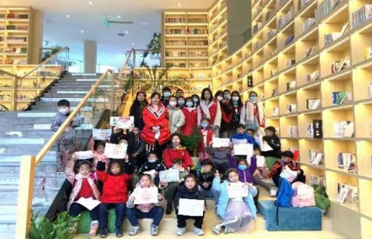 江西中医药大学2000余名大学生投身“返家乡”社会实践