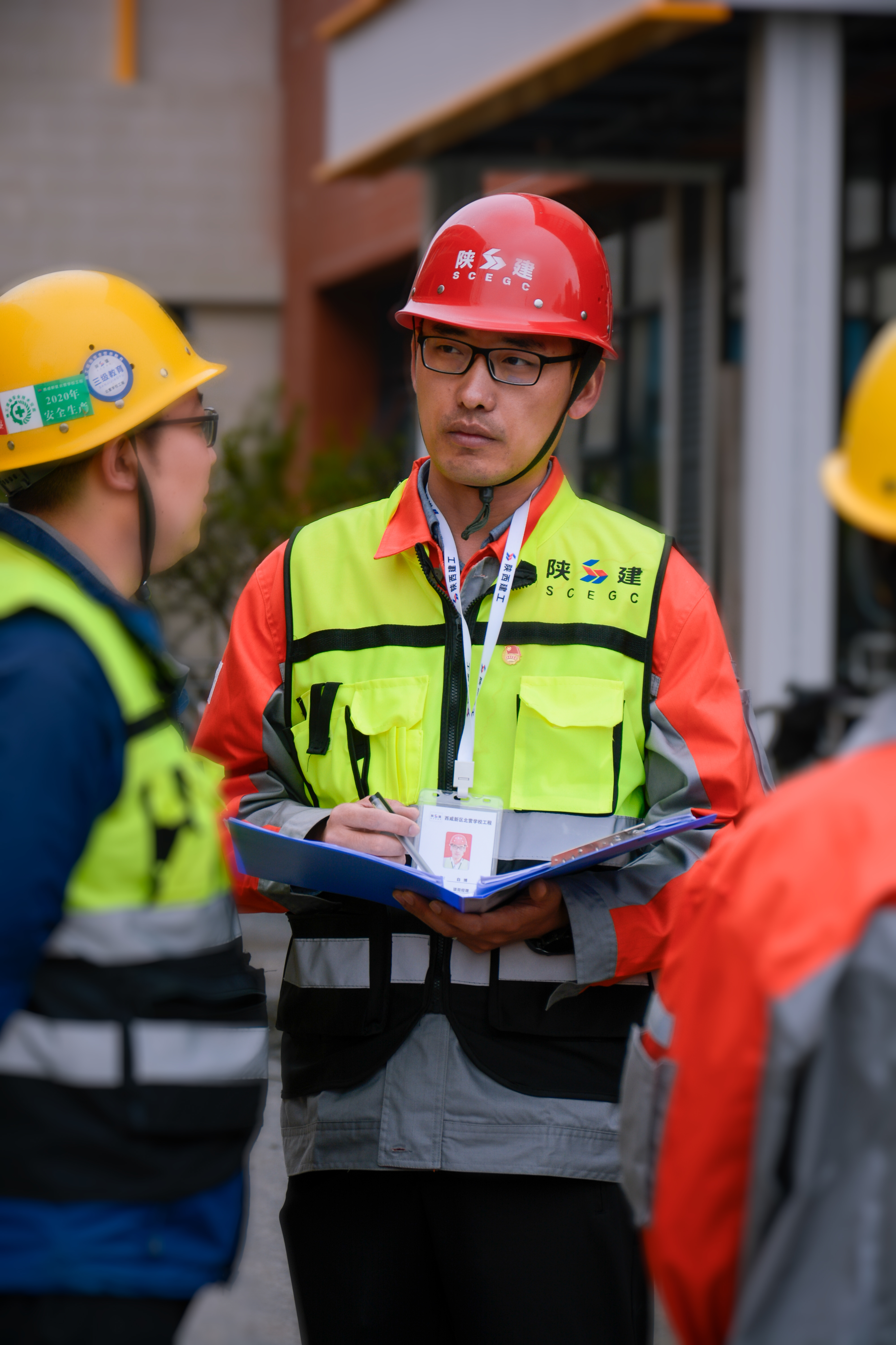 陕建钢构集团北营学校项目经理白博（图片来源：付嘉宇）