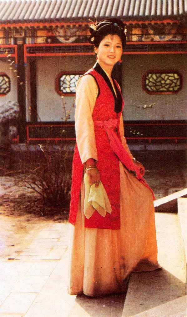 花袭人丨电视剧《红楼梦》，1987年版