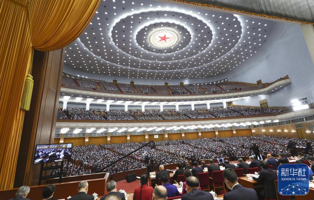 3月5日，第十三届全国人民代表大会第五次会议在北京人民大会堂开幕。新华社记者 鞠鹏 摄