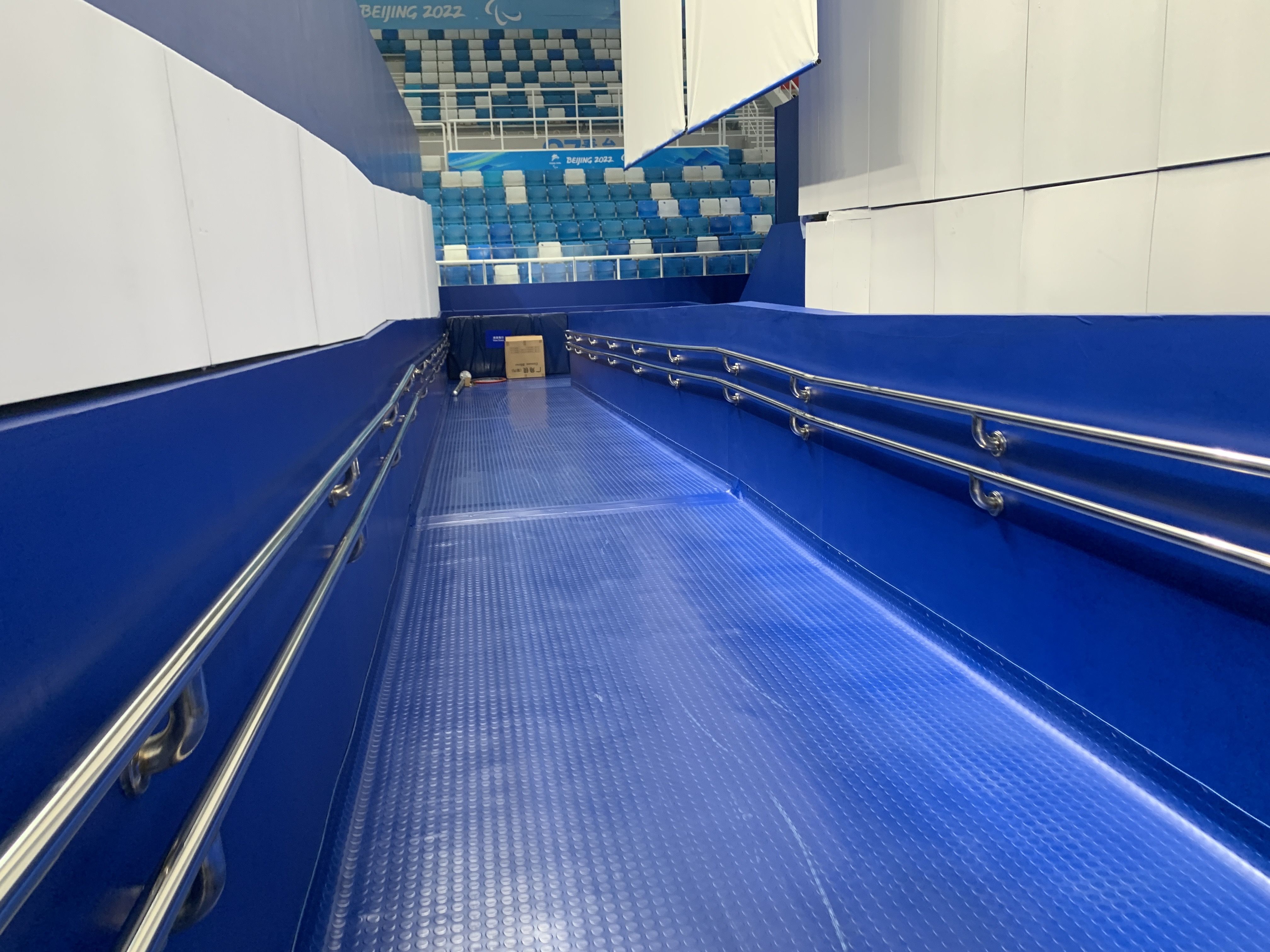 146米长的无障碍坡道,方便运动员出行.新京报记者 孙海光 摄