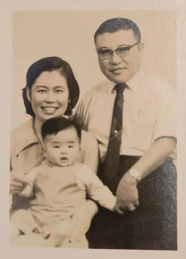 许倬云一家三口
